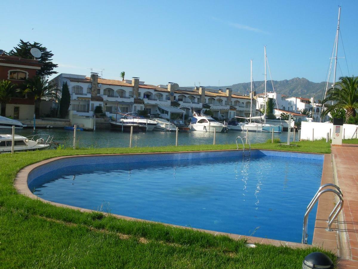 Apartamento Al Canal Rosas Exteriör bild